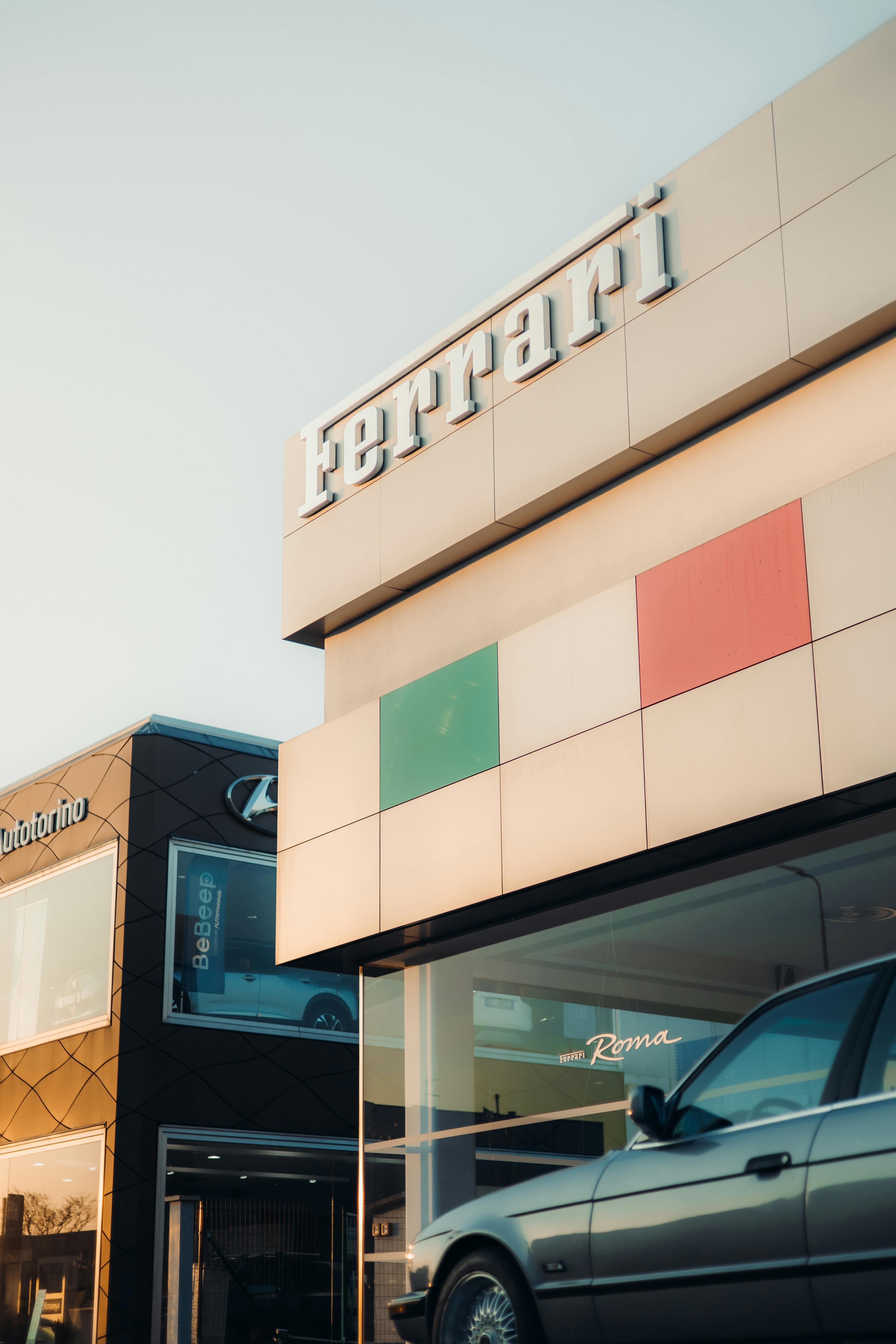 Fachadas de Lojas de Carros que Atraem Mais Clientes